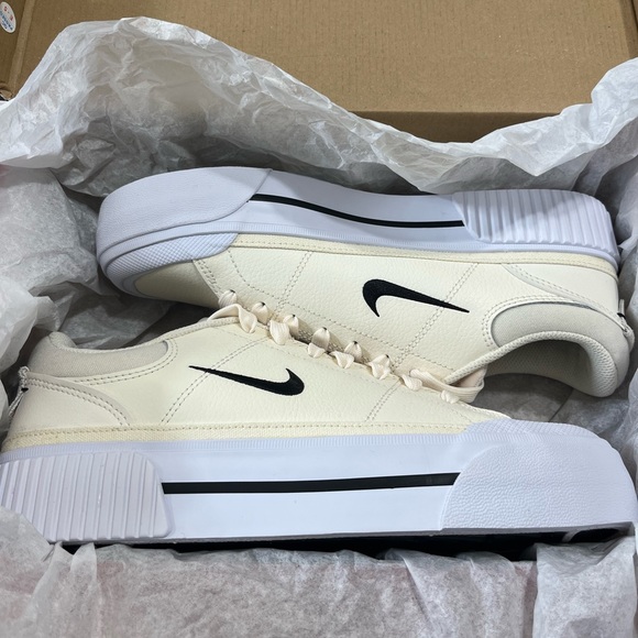 Nike Court Legacy Lift - Picture 9 of 11